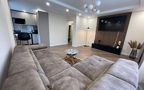 Stradinya Apartment